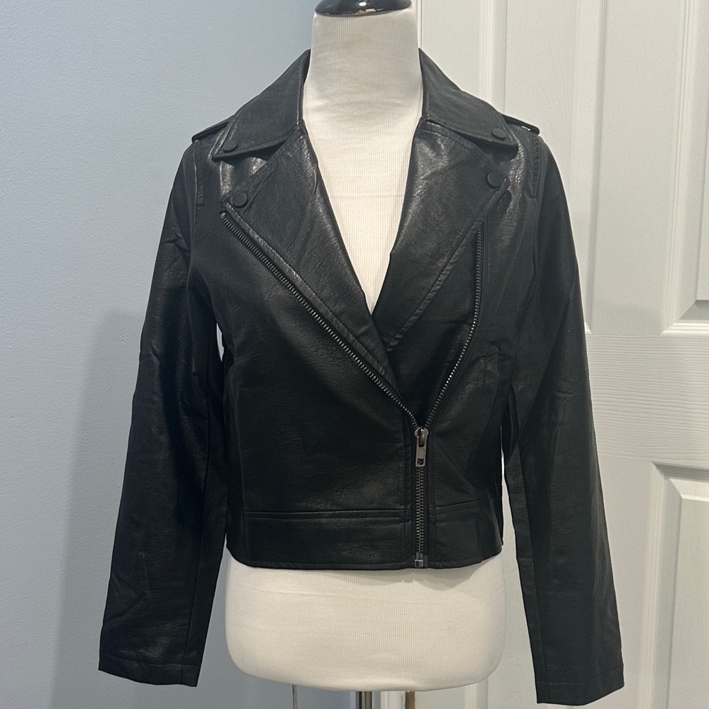 Women's Black faux Leather Jacket small. NWT